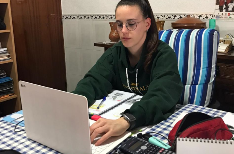 Elena de Toro LanzaDigital